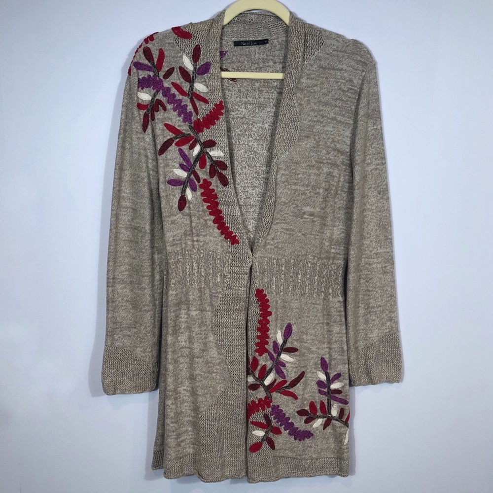 Nie + Zoe Floral Embroidered Sweater Size L